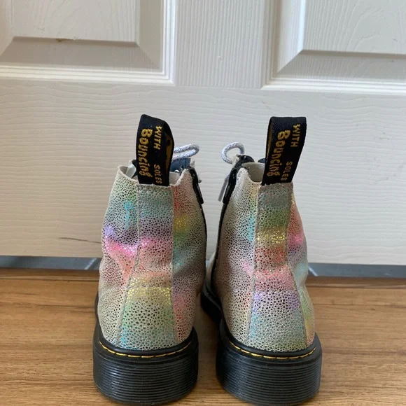 Dr. Martens Kids Rainbow Holographic Lace-Up Boots - Picture 5 of 6